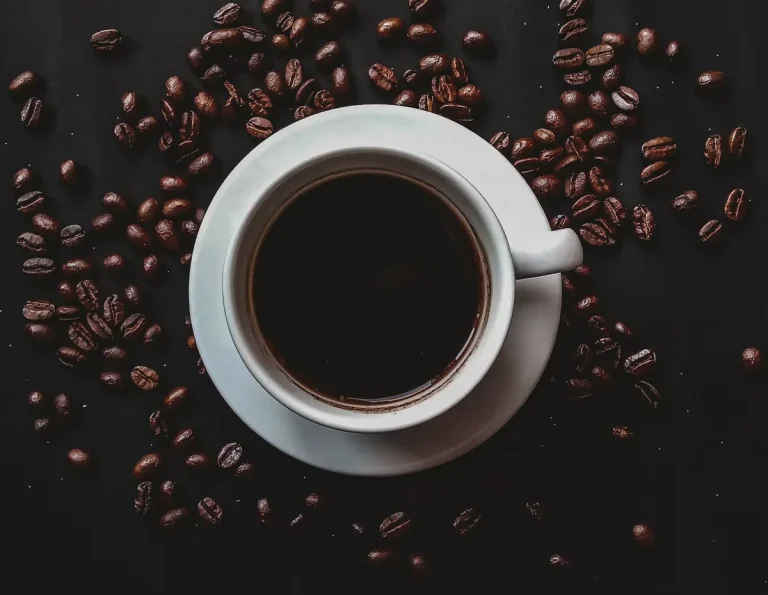 カップに注がれたコーヒー